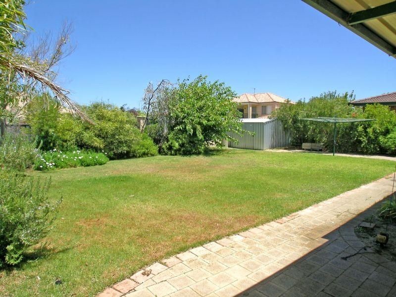 17 Fireball Way, Ocean Reef WA 6027