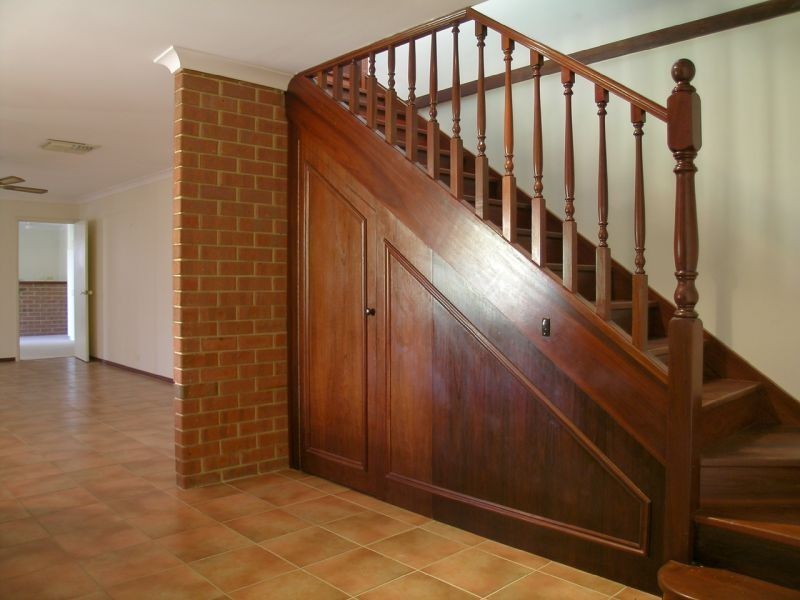 10 Knightsbridge Cres, Mullaloo WA 6027