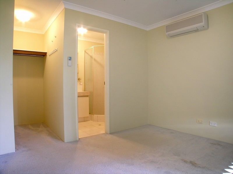 25 Burley Griffen Mews, Joondalup WA 6027