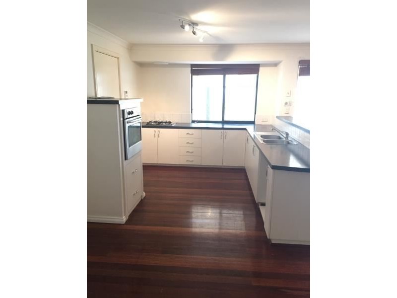 28 Gungurru Avenue, Hocking WA 6065