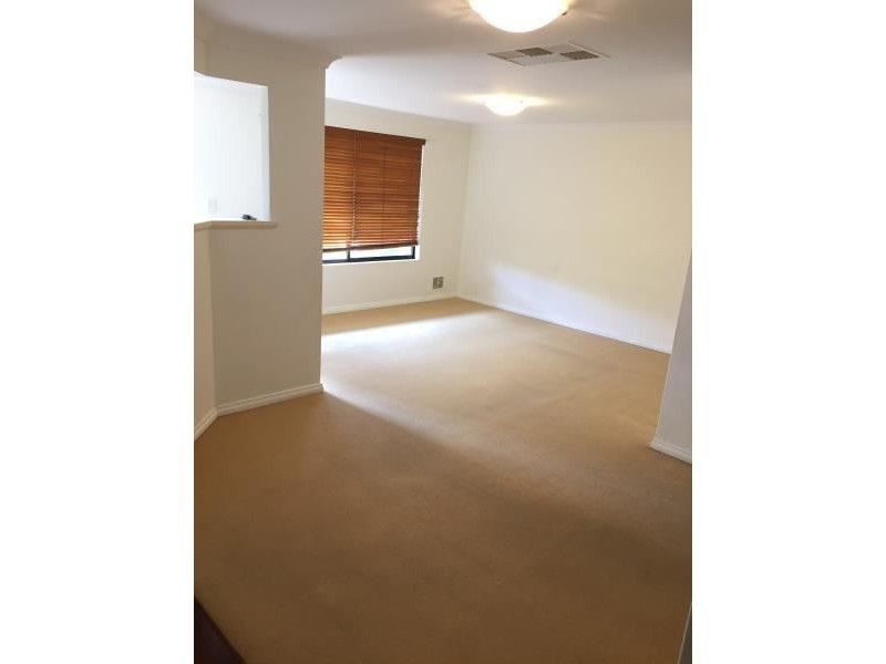 28 Gungurru Avenue, Hocking WA 6065