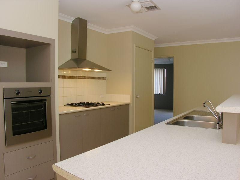 44 PENDLETON CRES, Butler WA 6036