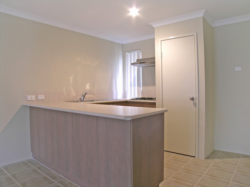 1/63 Marloo Rd, Westminster WA 6061