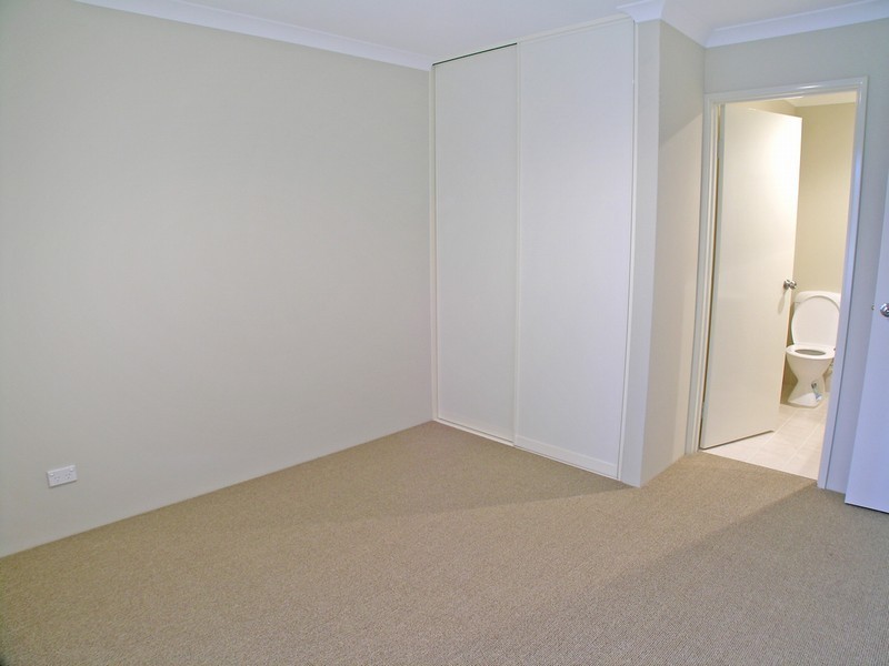 1/63 Marloo Rd, Westminster WA 6061