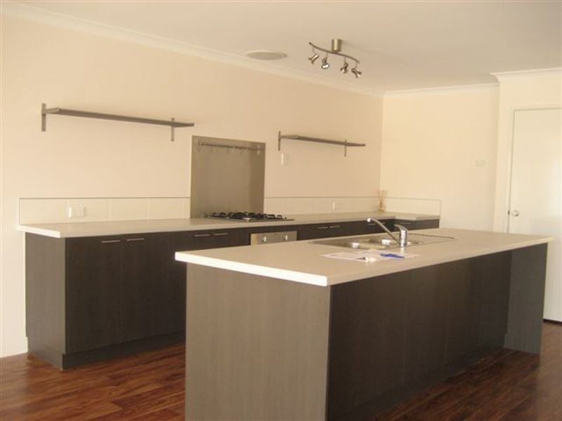 68 Sundowner Meander, Banksia Grove WA 6031