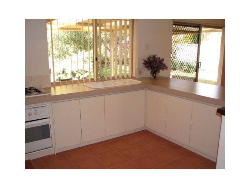 12 Tarbolton Gardens, Kinross WA 6028