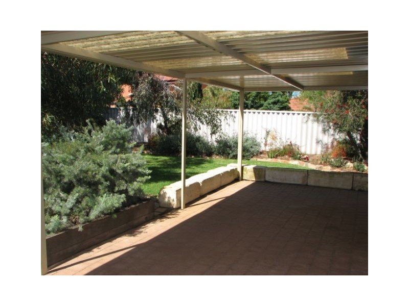 12 Tarbolton Gardens, Kinross WA 6028