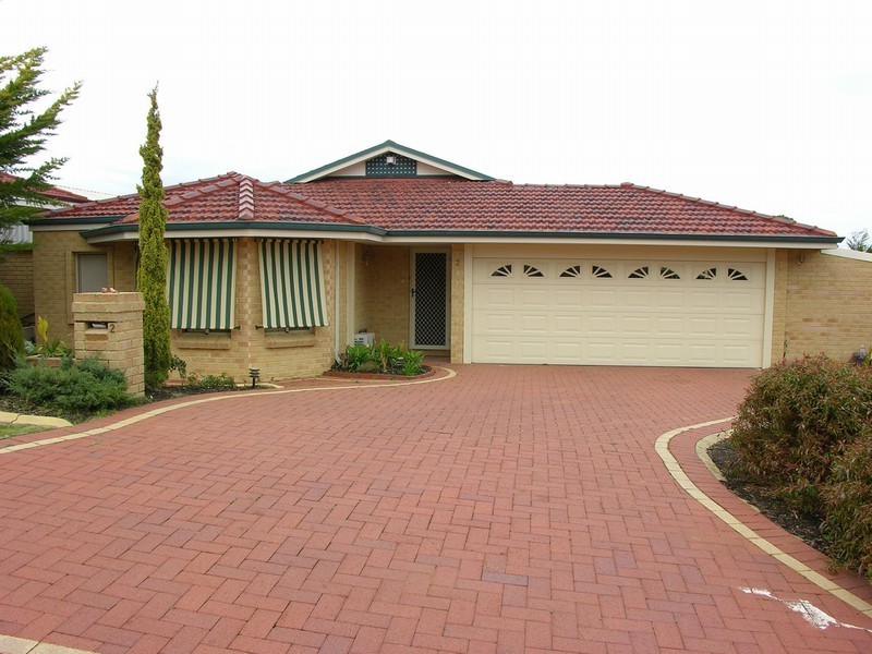 2 Seaflight Court, Heathridge WA 6027