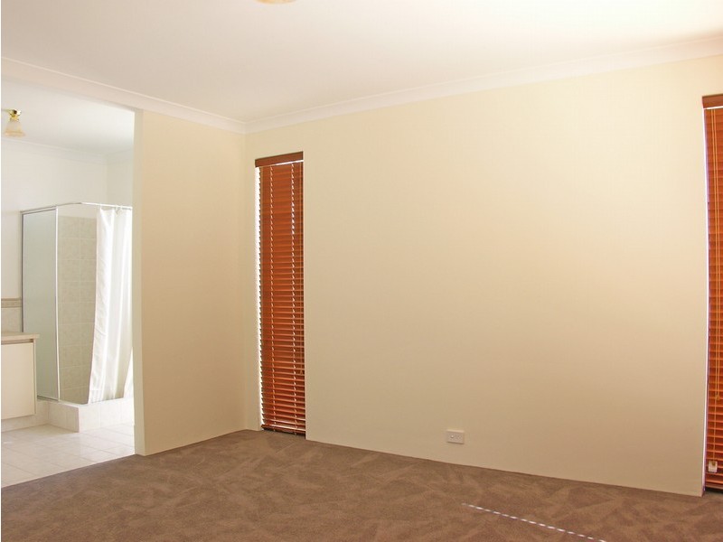 20 La Bianca Vista, Carramar WA 6031