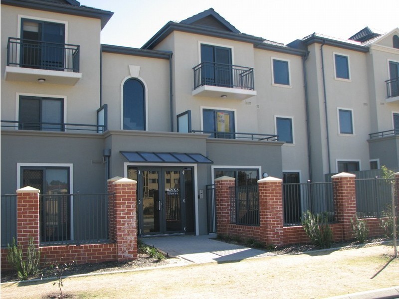 79/12 Citadel Street, Currambine WA 6028