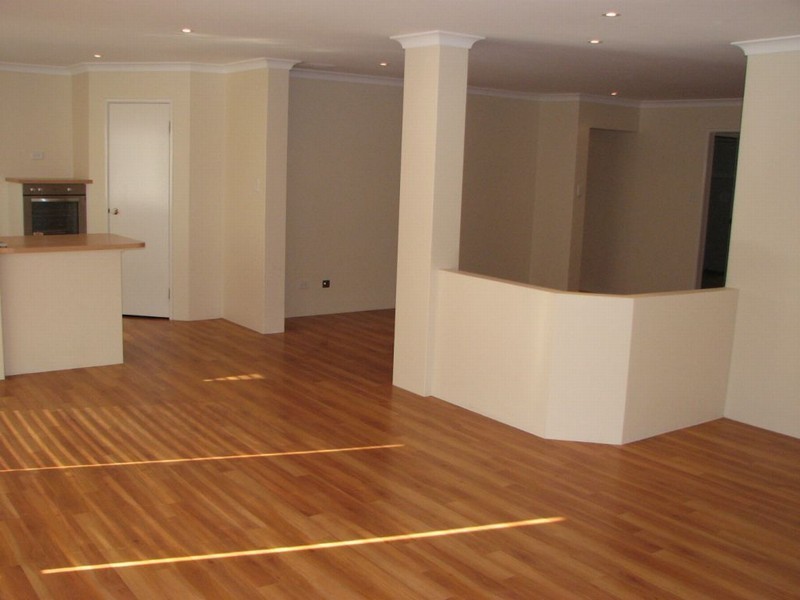 32 Apsley Bend, Tapping WA 6065