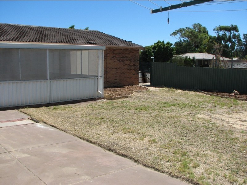 24 Voyage Road, Heathridge WA 6027