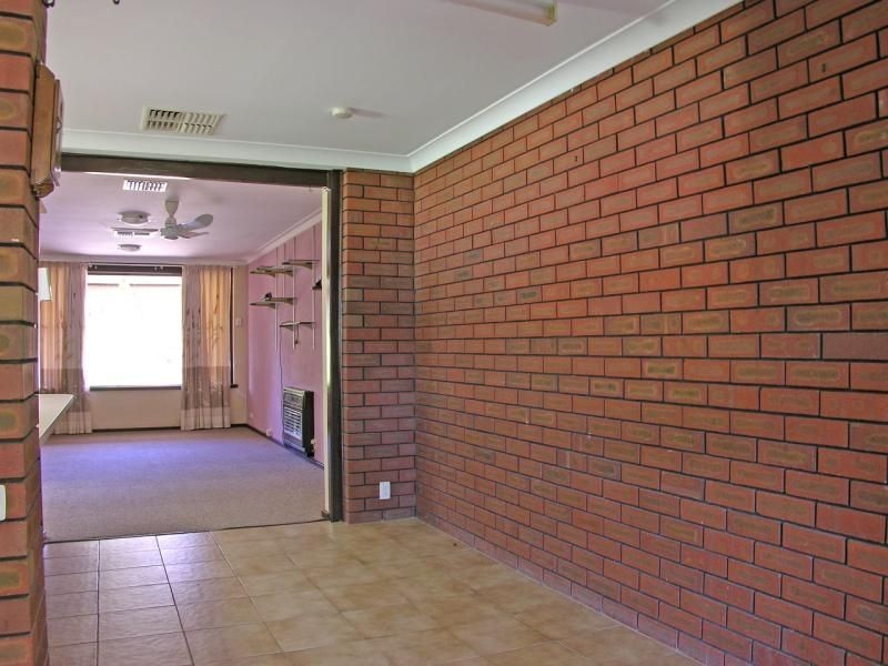 8 MAYHILL PLACE, Craigie WA 6025