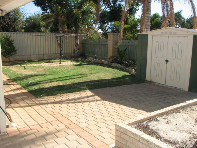 18 Clermont Gardens, Currambine WA 6028