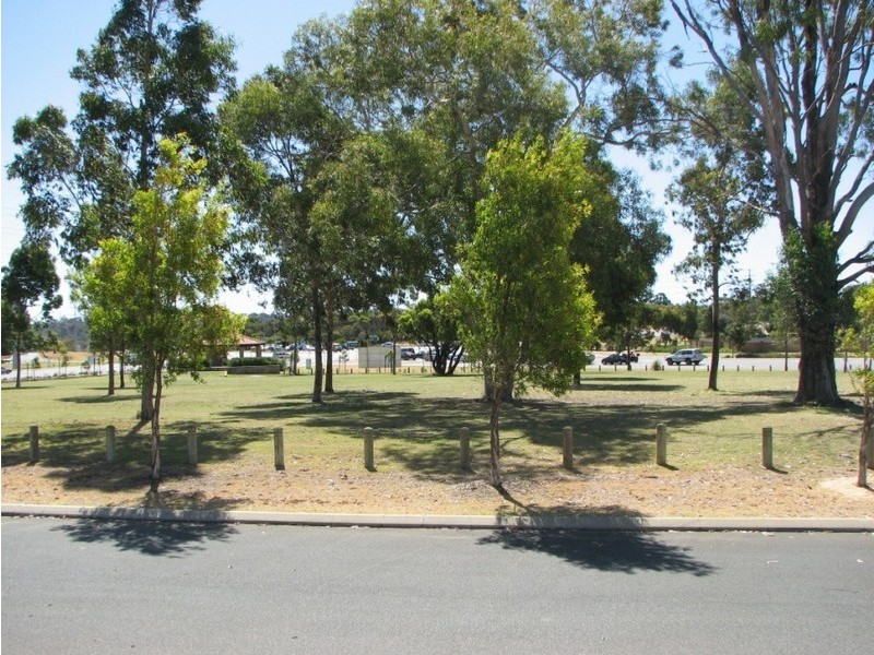 30 Sandilands Circuit, Tapping WA 6065