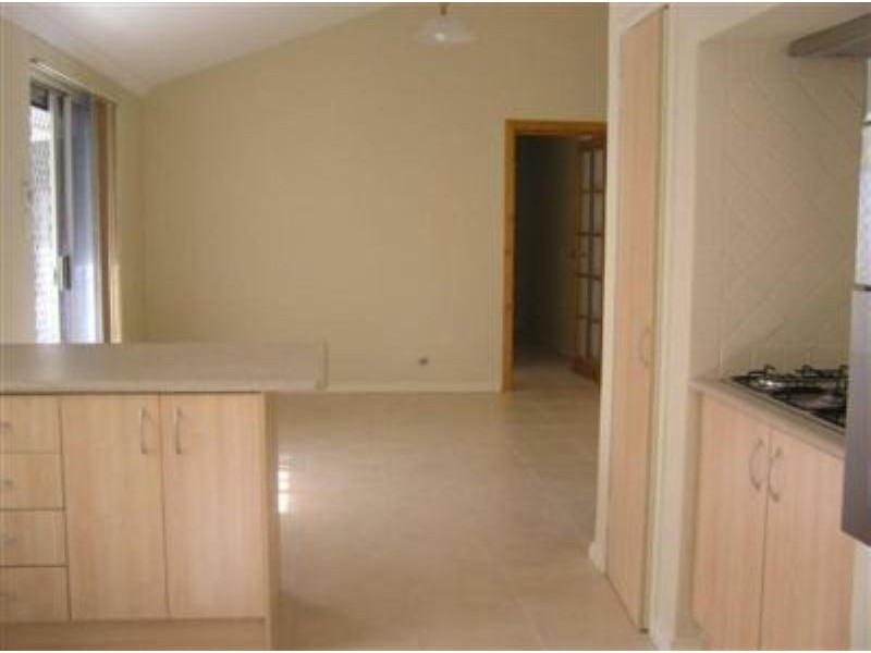 215 Dampier Avenue, Kallaroo WA 6025