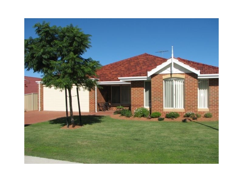 42 Keanefield Drive, Carramar WA 6031