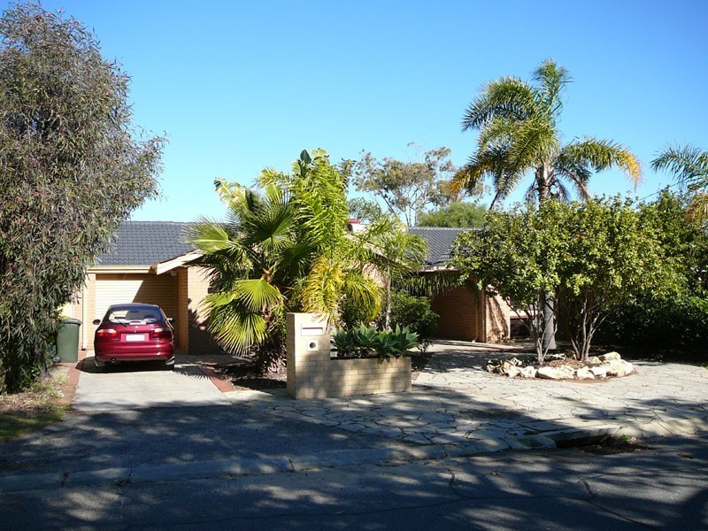 4 Seabird Place, Craigie WA 6025