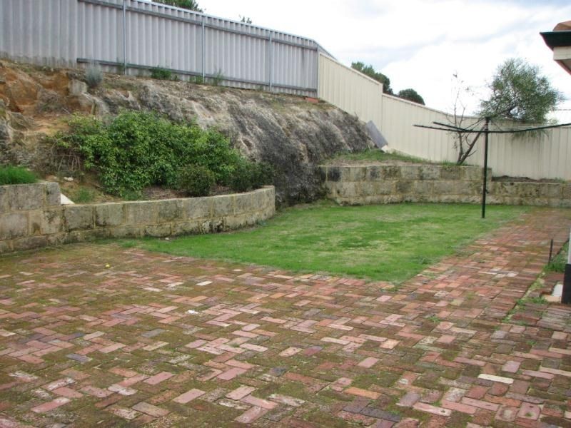 35 Greyhounds Drive  Merriwa  WA, Merriwa WA 6030