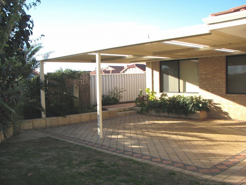 21 Glenfine Way, Carramar WA 6031