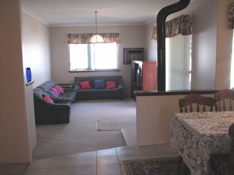 6 Trapeze Court, Ocean Reef WA 6027