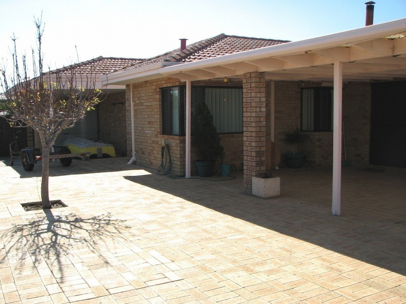 6 Trapeze Court, Ocean Reef WA 6027