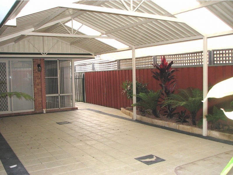 2 Santa Ana Mews, Currambine WA 6028