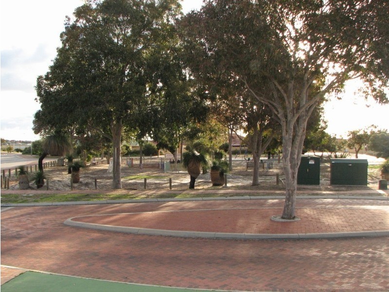 2 Santa Ana Mews, Currambine WA 6028