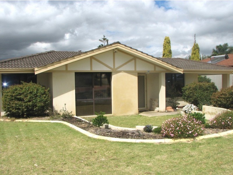 204 Eddystone Avenue, Beldon WA 6027