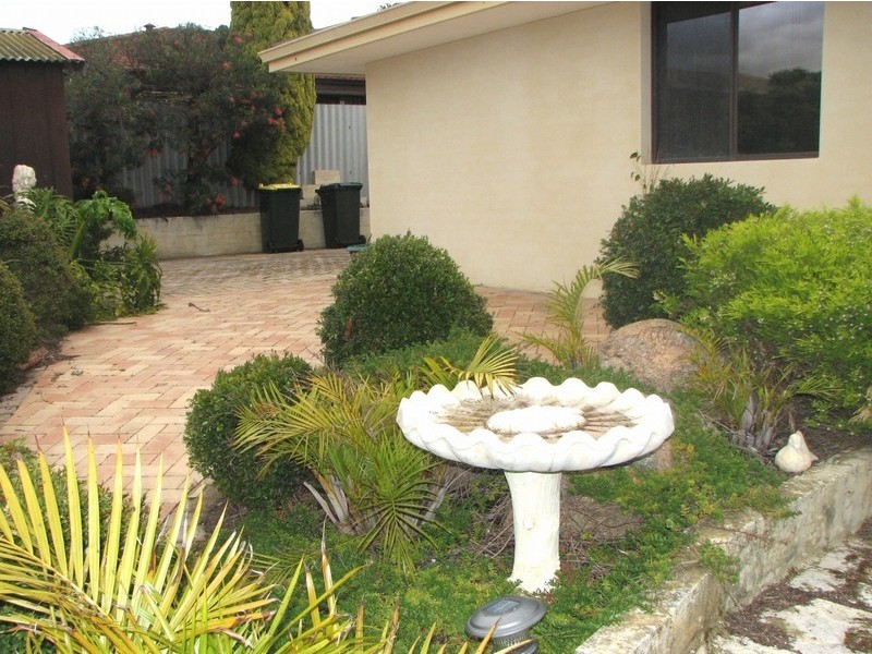 204 Eddystone Avenue, Beldon WA 6027