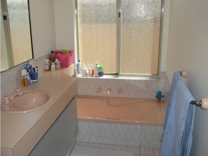 12 Fairway Circle, Connolly WA 6027