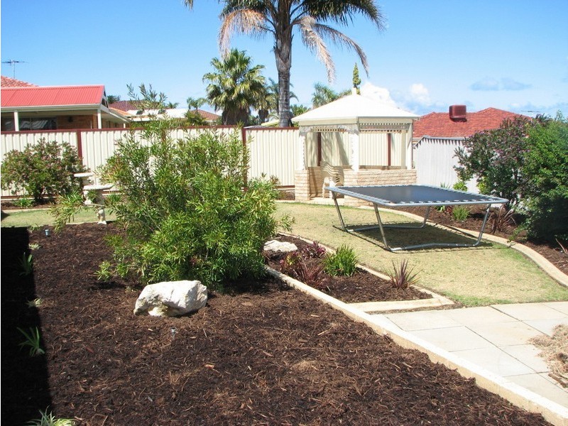 12 Fairway Circle, Connolly WA 6027