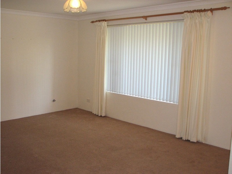 54 Cadoux Loop, Hocking WA 6065