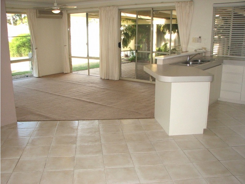 54 Cadoux Loop, Hocking WA 6065