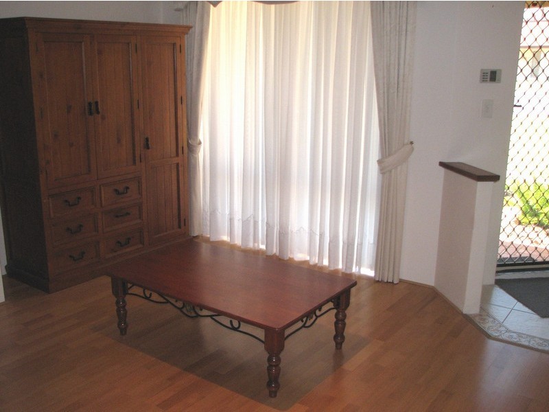 39 Selkirk Drive, Kinross WA 6028