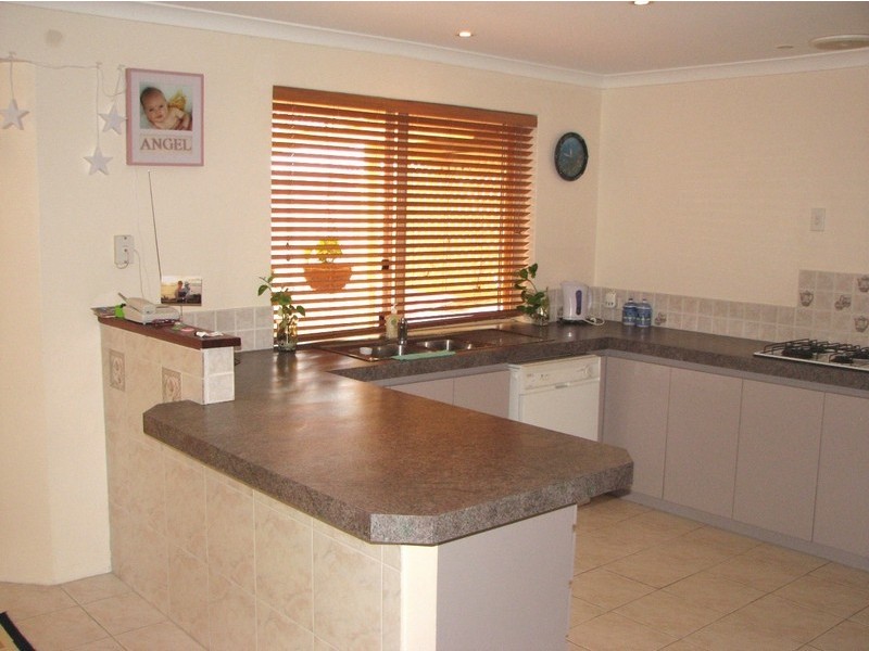 39 Selkirk Drive, Kinross WA 6028