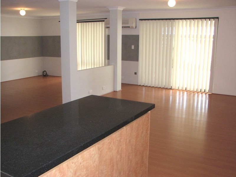 18 Kirkimbie Street, Carramar WA 6031