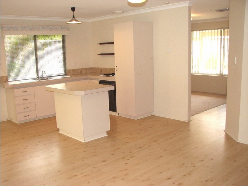 10 Dauphine Place, Joondalup WA 6027