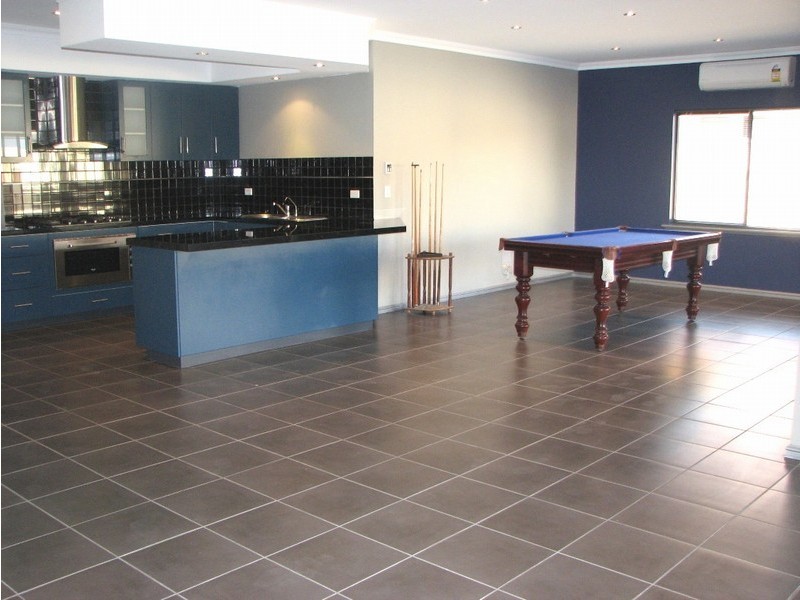 24 Brightlands Circuit, Carramar WA 6031