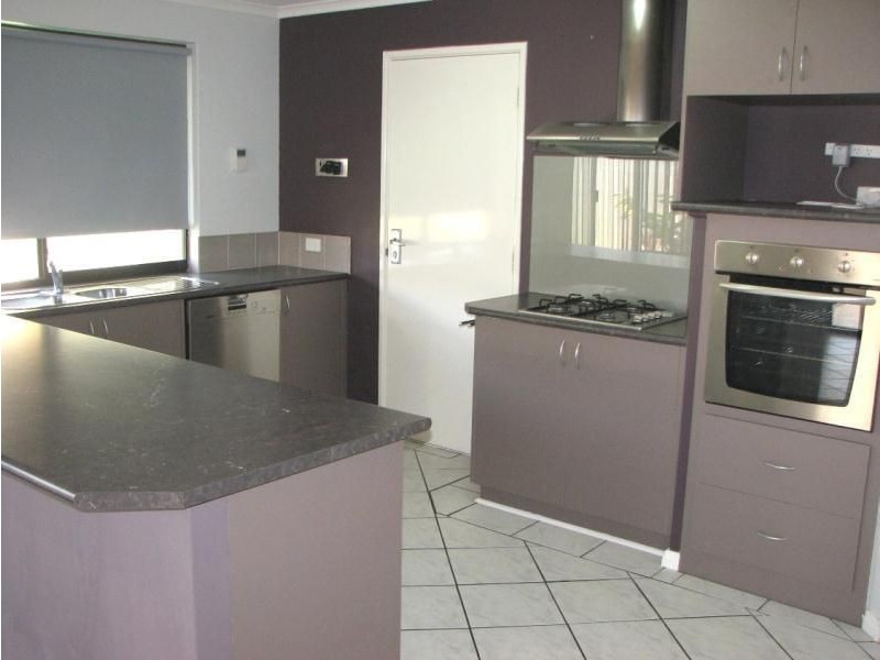 4 Carpenter Chase, Wanneroo WA 6065