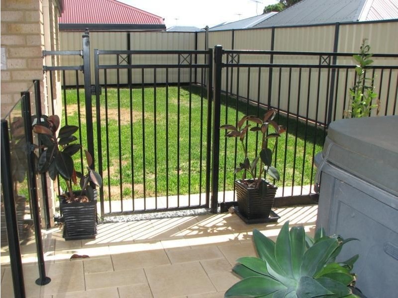 4 Carpenter Chase, Wanneroo WA 6065