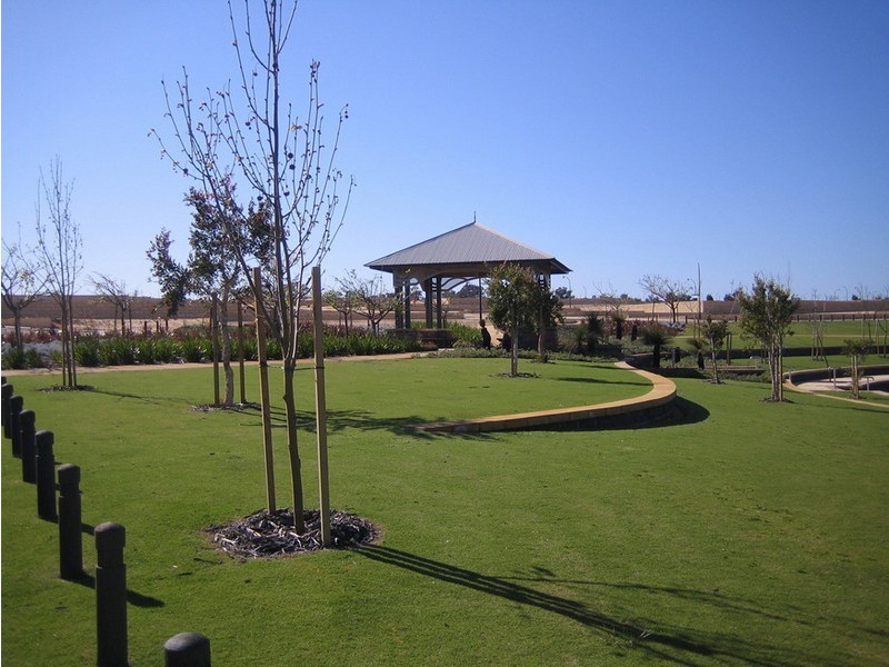 10 Somerly Drive, Clarkson WA 6030