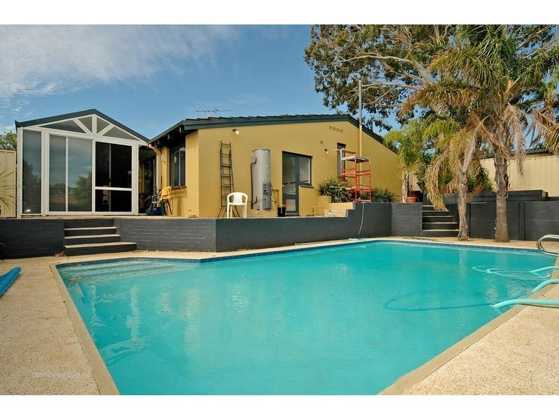 22 Bridgewater Drive, Kallaroo WA 6025