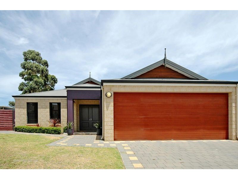 10 Manitoba Court, Joondalup WA 6027