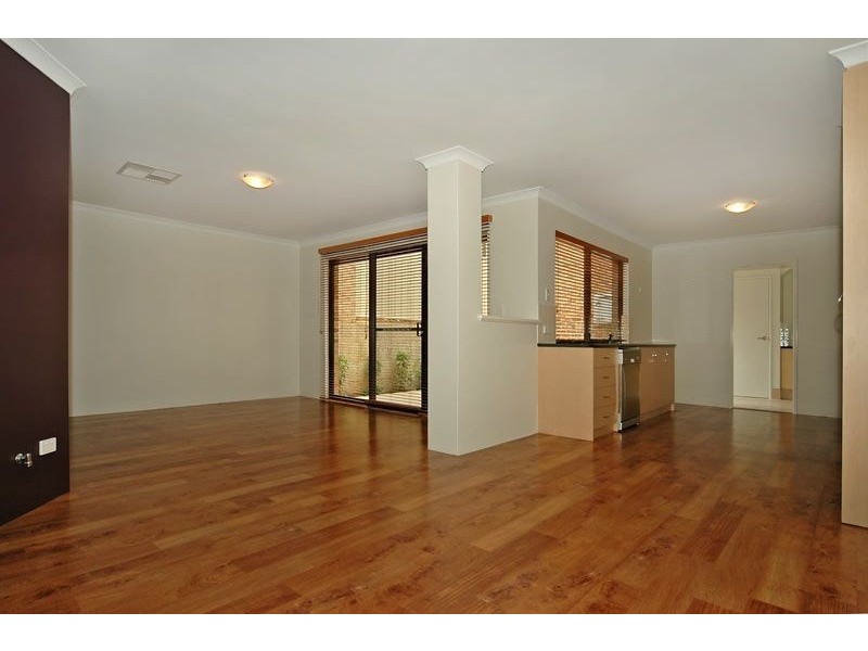 2/4 Wesley Rise, Joondalup WA 6027