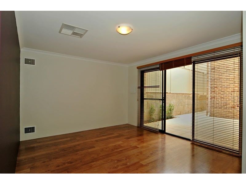 2/4 Wesley Rise, Joondalup WA 6027