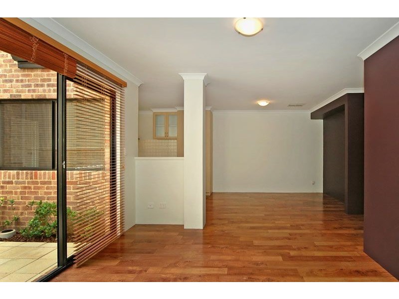 2/4 Wesley Rise, Joondalup WA 6027