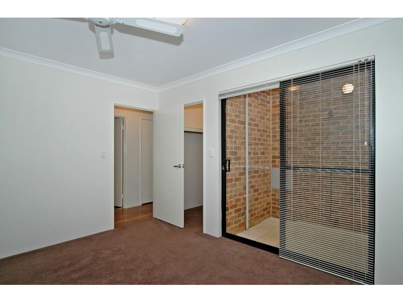 2/4 Wesley Rise, Joondalup WA 6027