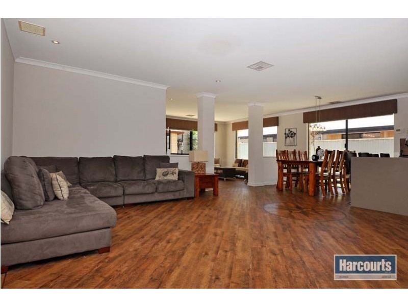 29 Turner Parkway, Carramar WA 6031