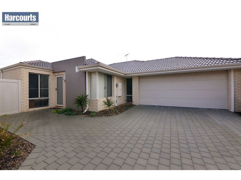 8 Garrett Way, Clarkson WA 6030